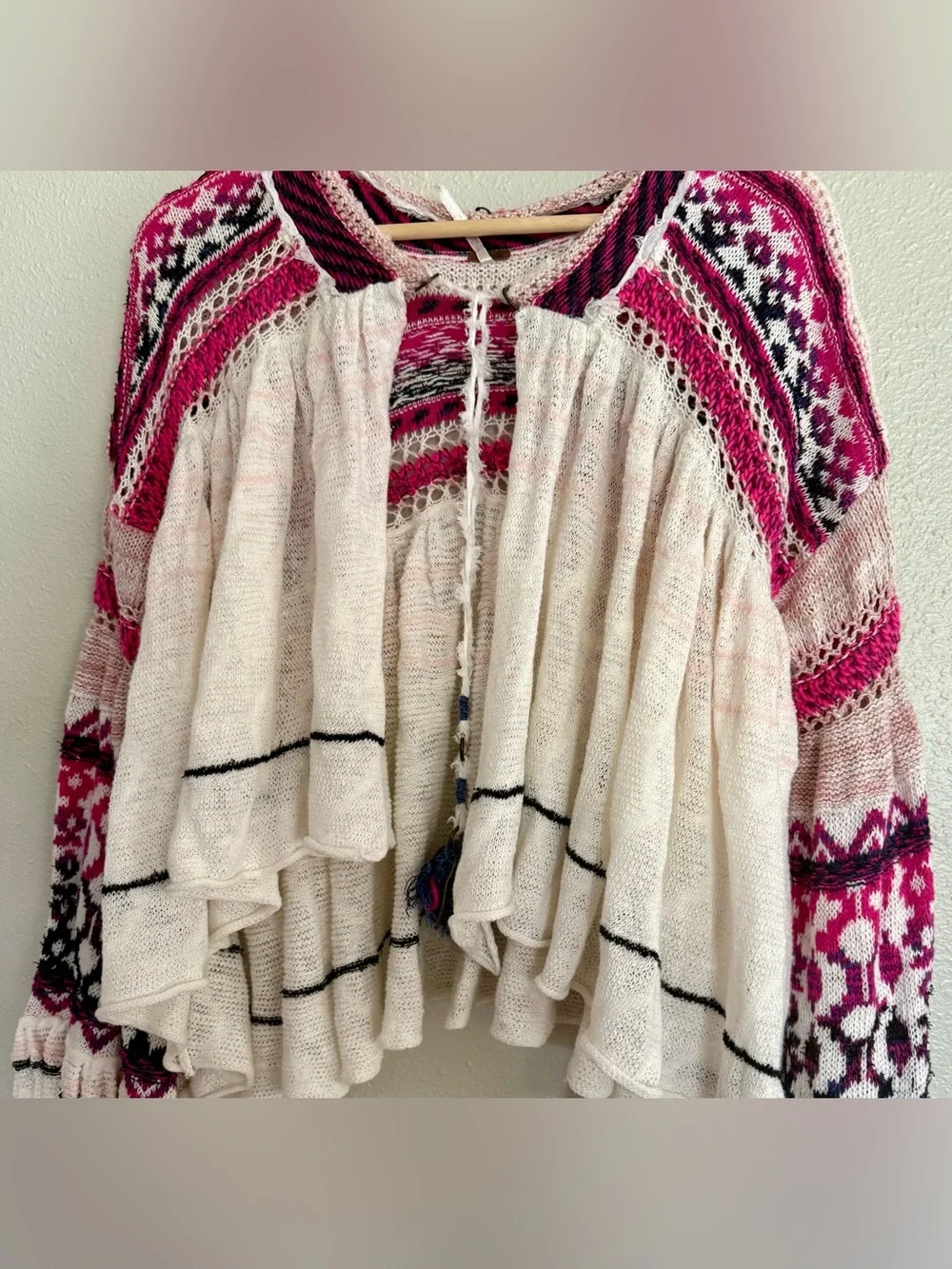 Free People Knit & Crochet Cardi S White, Pink, Purple Bubble Sleeves⭐️Like New